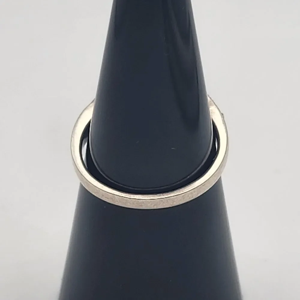 Sterling Silver Clear Quartz & Marcasite Ring (6.75)
